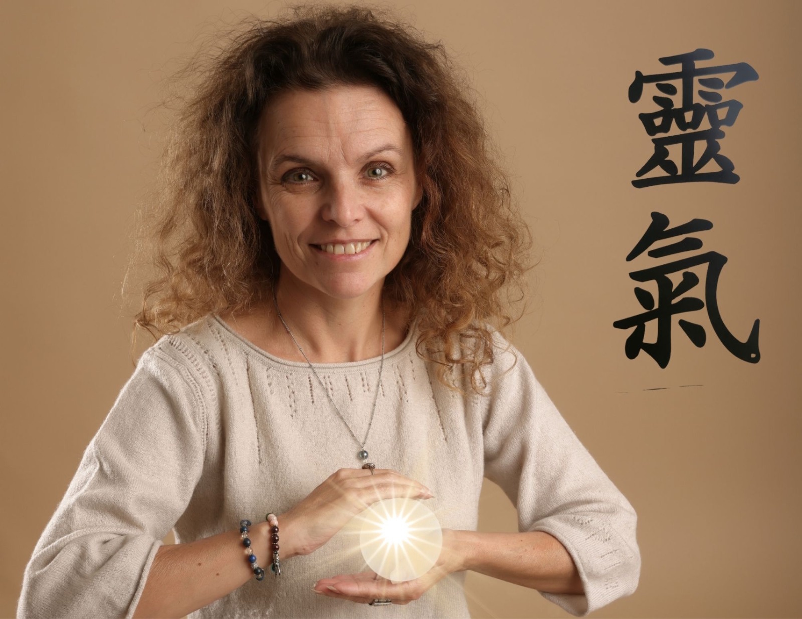Véronique Hulin, Maître Reiki Usui, travaillant avec l'énergie