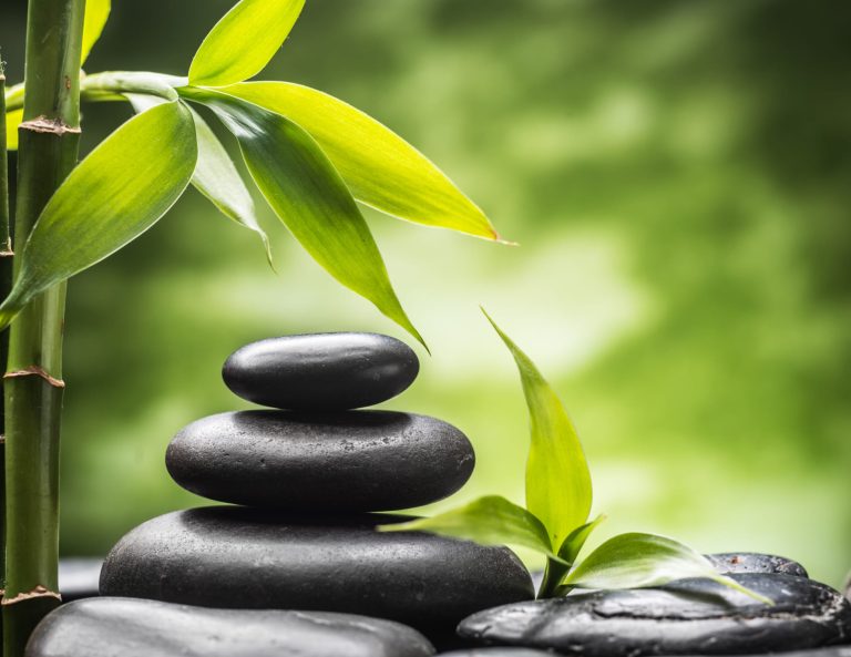 Galets zen illustrant l'article traitant des symboles reiki